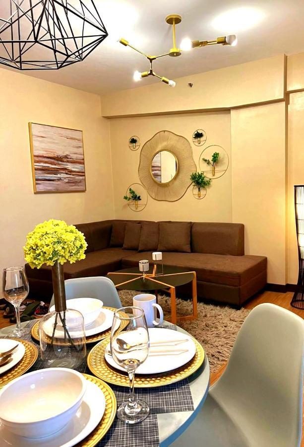 The Lancris Residences, 2 Bedrooms, 1 Bathroom, Living-Room, Kitchen & Pool Is Free Paranaque City Экстерьер фото