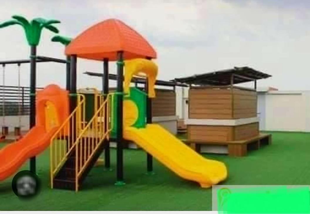 The Lancris Residences, 2 Bedrooms, 1 Bathroom, Living-Room, Kitchen & Pool Is Free Paranaque City Экстерьер фото