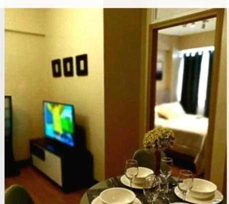 The Lancris Residences, 2 Bedrooms, 1 Bathroom, Living-Room, Kitchen & Pool Is Free Paranaque City Экстерьер фото